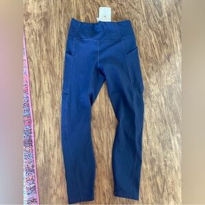 FABLETICS women’s brand new w tags navy blue size small crop leggings.